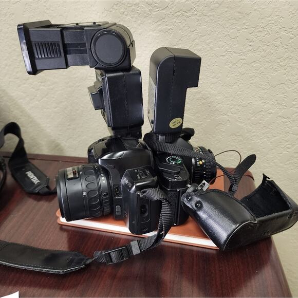 Vintage Pentax 35mm Camera bundle - Picture 10 of 11